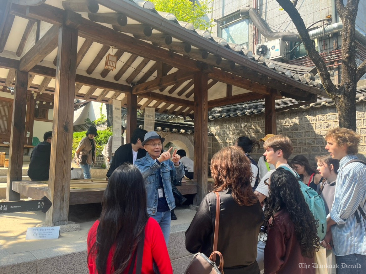 [K-Culture] Building a Timeless Future for the Hanok